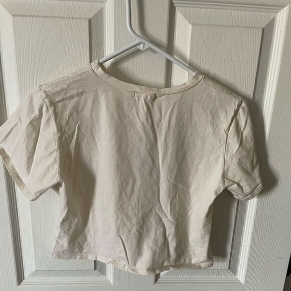 Living the good life cropped tee shirt - Picture 3 of 6